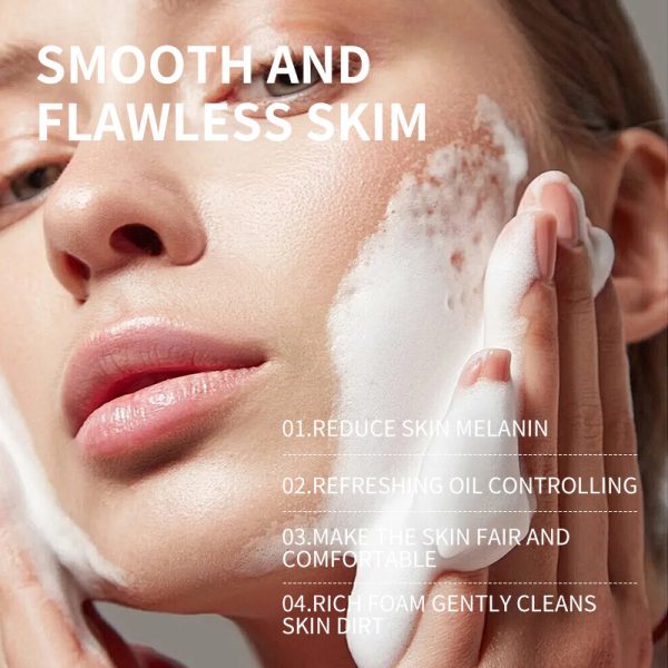 kojic-acid-deep-cleansing-moisturizing-face-cleanser.jpg